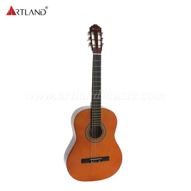 Chitarra classica con fondo e fasce in tiglio (CG851)