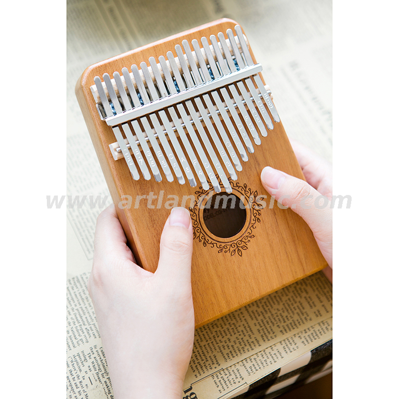 Kalimba in mogano a 17 tasti, pianoforte a pollice naturale (ATKM-1714)